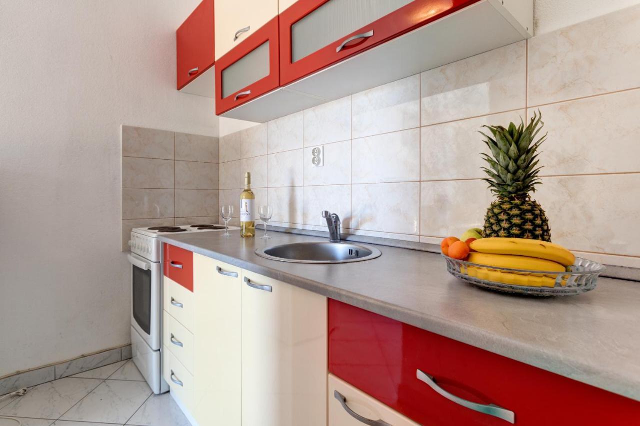 Love Apartments Зечево Экстерьер фото
