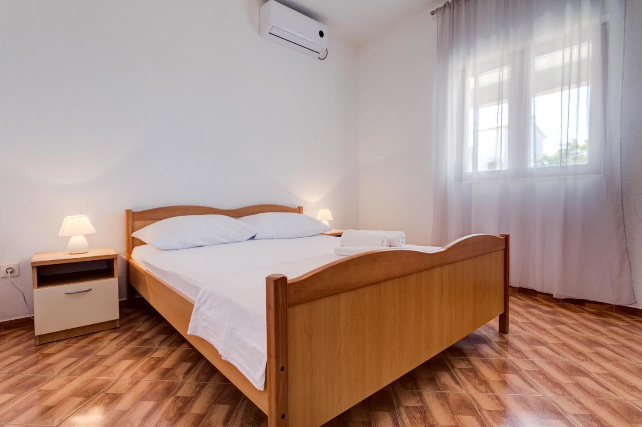 Love Apartments Зечево Экстерьер фото