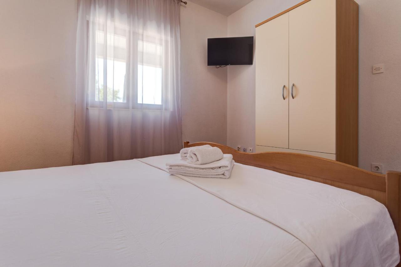 Love Apartments Зечево Экстерьер фото