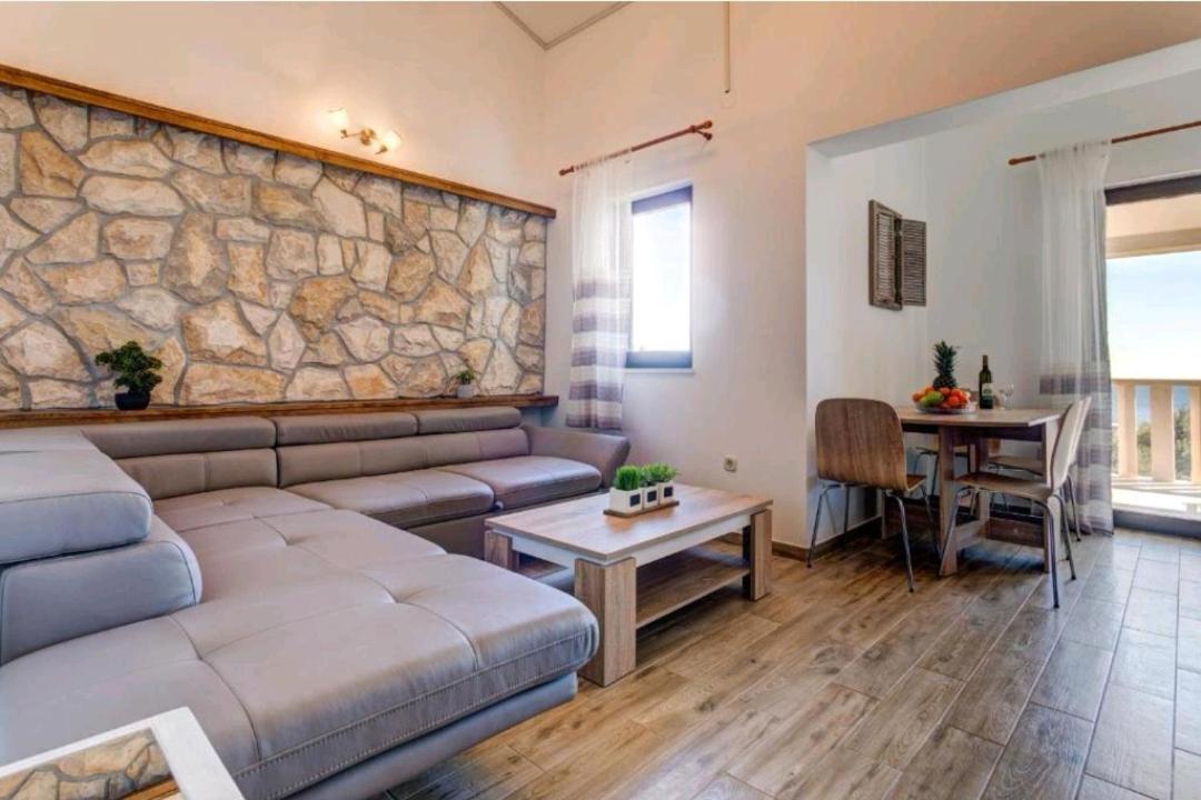 Love Apartments Зечево Экстерьер фото